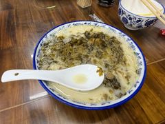 -雪琴面馆富安特色鱼汤面(城中花园店)
