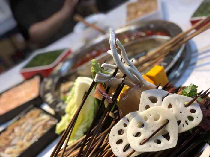 大千金尖货火锅串串(悦来阳光雅居店)-"[环境] 就在轻轨站旁边 好找