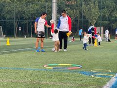 -Riverside河畔少儿足球培训(前滩店)