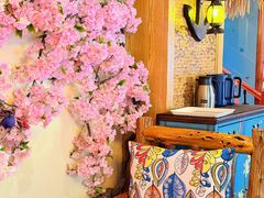 -月亮眼花园餐厅书吧酒吧