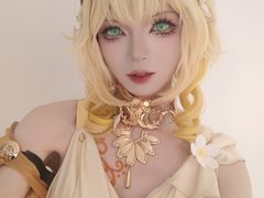 -米游妙妙屋cosplay换装自拍摄影体验馆