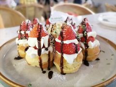 草莓忌廉华夫饼-BE BRIGHT KITCHEN(正佳广场店)