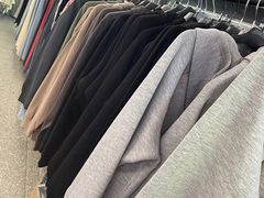 -YONEX苗江运动城(源深店)