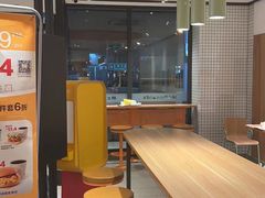 用餐区-麦当劳(玉桥中路店)
