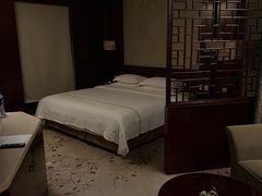 -扬州中集格兰云天大酒店
