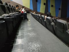 -天幕新彩云国际影城(激光巨幕店)