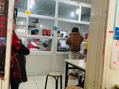 -咱家王新国把子肉(县东巷店)