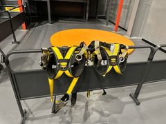 -极限PLAY运动娱乐新世界·团建派对潮玩休闲馆·室内蹦极高空游乐园
