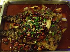 烤鱼-鸣记脆皮烤鱼·海鲜烤鱼(三八广场店)