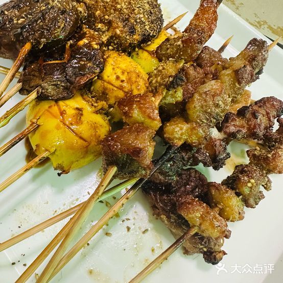 亮子鲜肉烧烤店(唐人生活广场店)