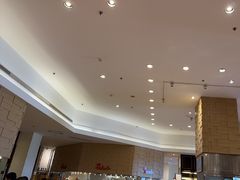 -亚龙湾希尔顿自助餐厅·海鲜·烧烤·沙滩BBQ·现场乐队