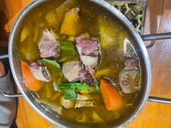 -老滇山寨•云南特色菜•地方菜•民族风情歌舞表演(金碧店)