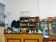 -赋石水库船头鱼红房子饭店