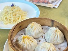 蟹粉小笼包-二泉园老菜馆·百年无锡菜
