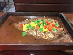 烤湄公鱼-红尘酒肉小馆
