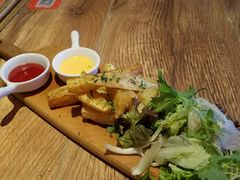 -玛格萝妮(汇智国际商业中心店)