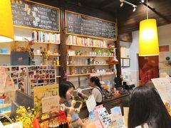 -猫的天空之城概念书店(杭州南宋御街店)