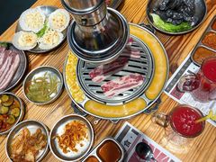 -青瓦炭韩潮烤肉(花园道店)