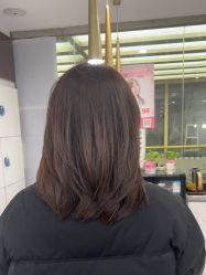-镁连社·美联社