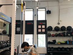 -汗水空间私教健身连锁(SM广场店)