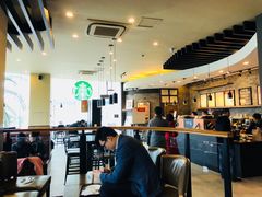 大堂-星巴克(宁波波特曼店)