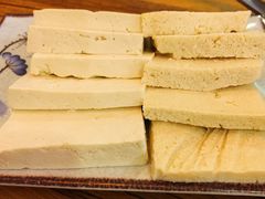 -毛辣果·贵州红酸汤牛肉火锅(西单店)