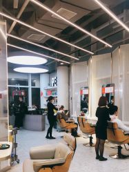 -PE SALON 