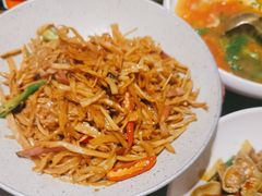 -川流不息·地道川菜·小龙虾(松东路店)