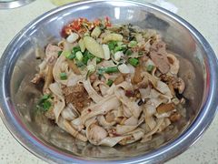 老友猪杂干捞-舒记老友粉(埌西店)