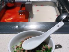 -海底捞火锅鲜切牛肉主题店(长寿路店)