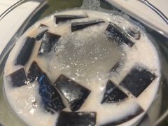 -燕庭·纯燕窝·甜品下午茶(南京西路店)