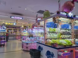 -乐多星球潮玩中心(沈阳嘉里城店)