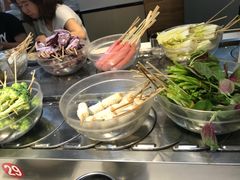 -百品聚旋转火锅(万德庄店)