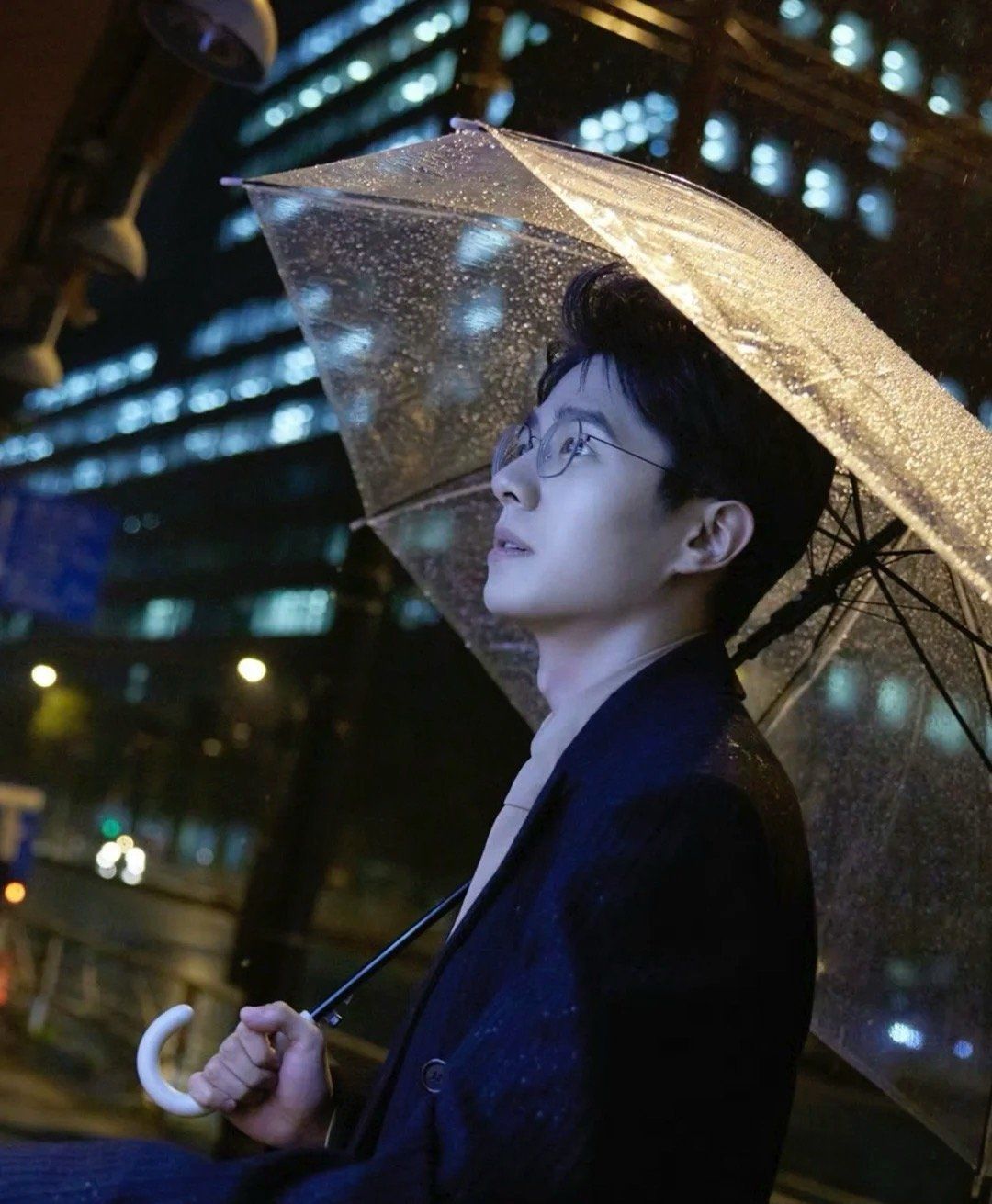 刘昊然 in lindberg