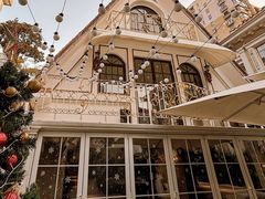 -弦月窗LUNETTE BY AMANDA(复兴路店)