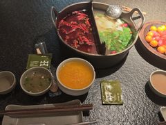 -三出山火锅(南京万象天地店)