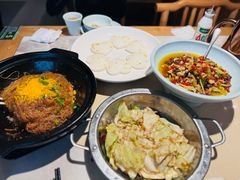 -绿草地·湘菜(酃湖师院店)