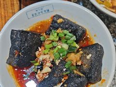 -湘下佬·老长沙吃货铺(酃湖万达店)
