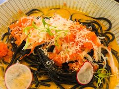 阿拉斯加蟹肉配海胆酱墨鱼汁意面-CHILLAX轻乐时(侨建·Hi City店)