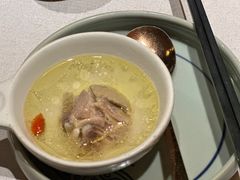 -云海肴·汽锅鸡·云南代表菜(天山百盛优客店)