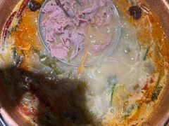 -洱火云南酸菜牛肉火锅(石景山当代商城店)