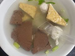 -松树干拌面店