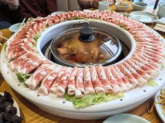 -额尔敦传统涮.冰煮羊火锅(乌兰察布体育场店)