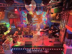 -Famous肥猫墨西哥音乐餐吧(五棵松华熙LIVE店)