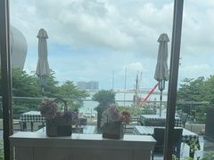 -卡普里披萨·牛扒·下午茶