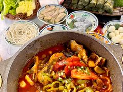 -刘姐啤酒鱼民族演艺餐厅(西街总店)