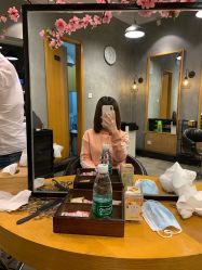 -时尚殿堂明星门店