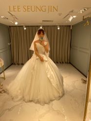 点击看大图 -GRACE KELLY婚纱与礼服(北京店)