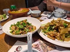 -黄泥岗·地道湖北菜(奥特莱斯店)