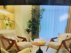 -壹点灵·心理咨询中心(中山公园店)